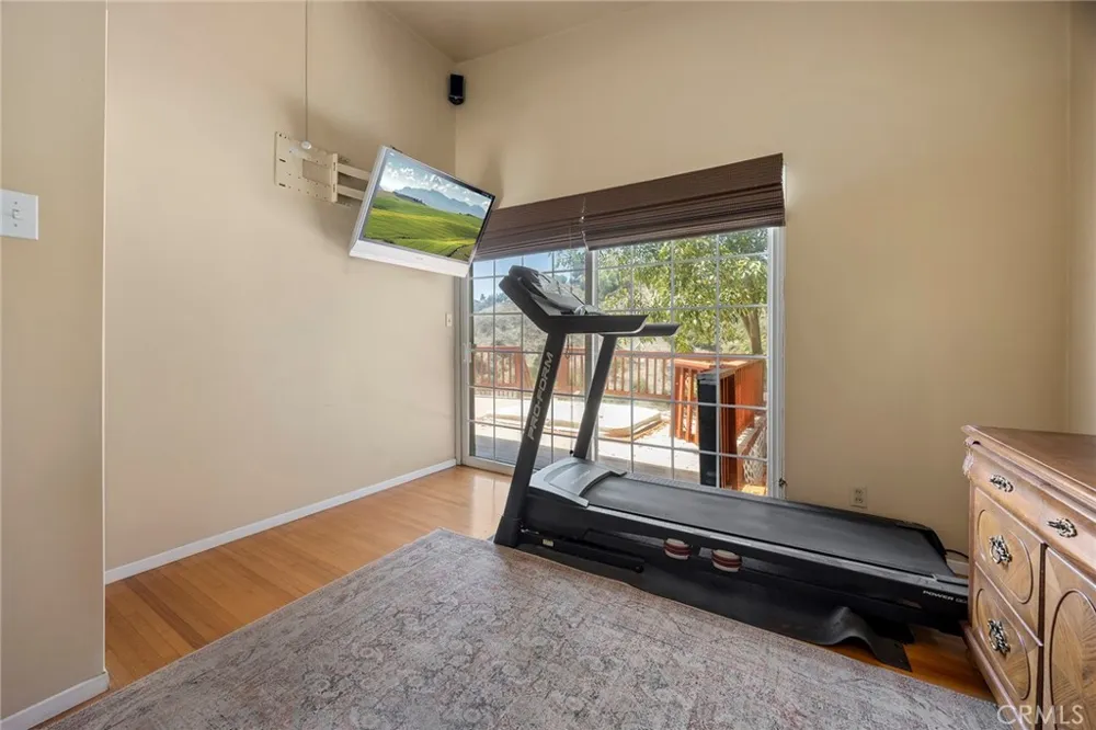 2261 Papaya Drive La Habra Heights, CA 90631