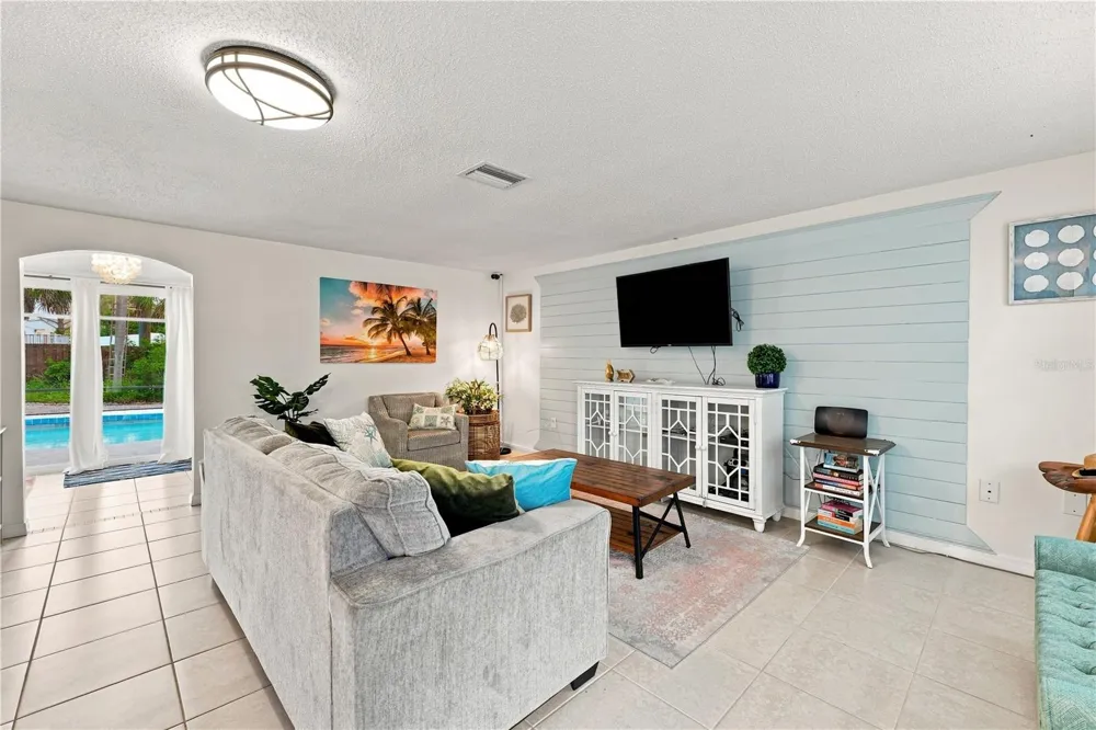 540 BLACKBURN STREET Englewood, FL 34223