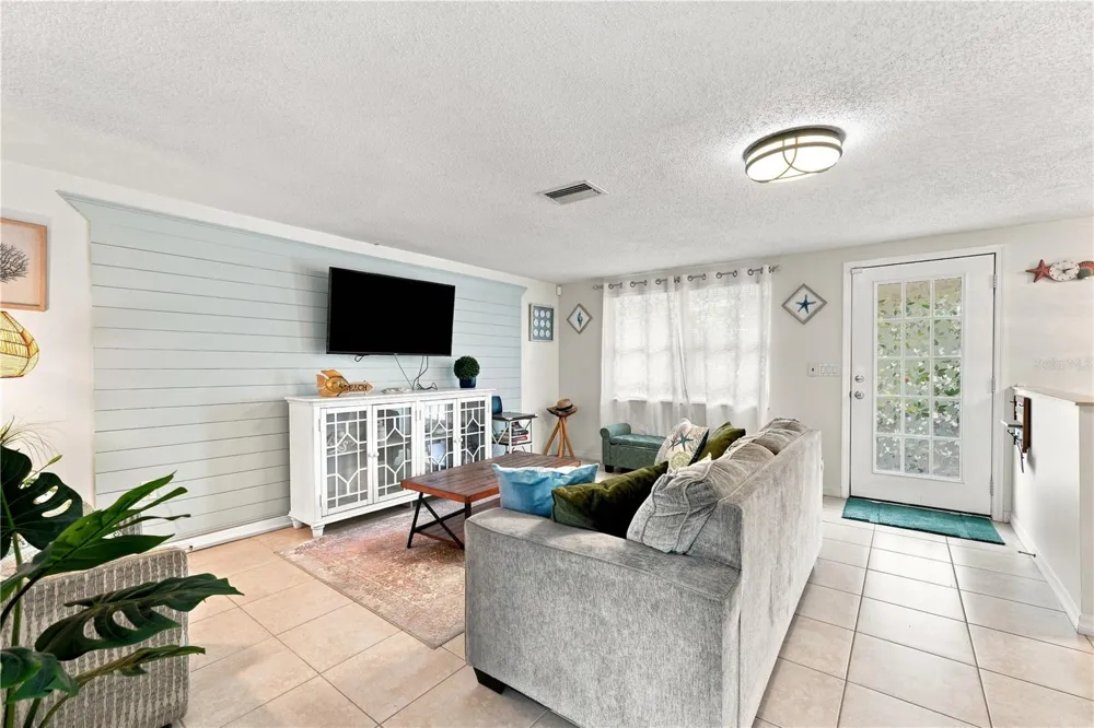 540 BLACKBURN STREET Englewood, FL 34223