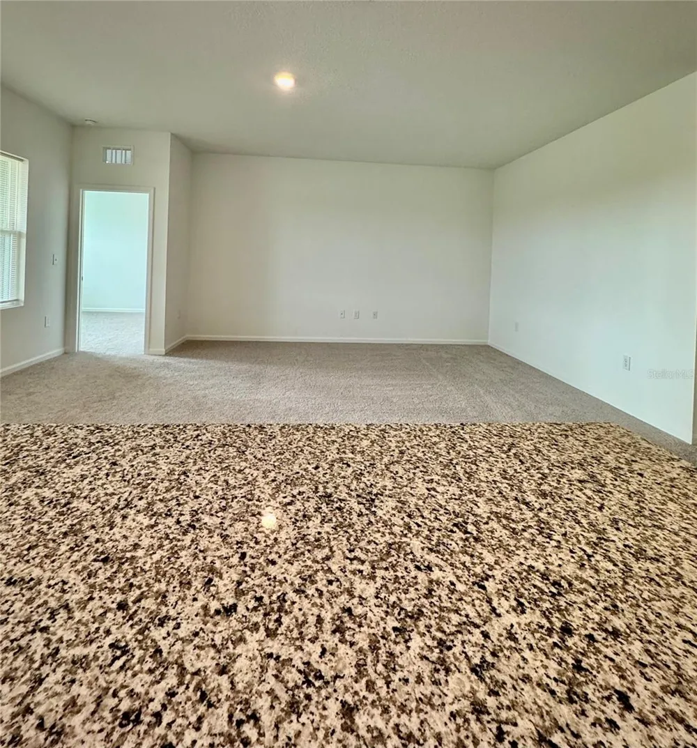 2652 BUTTERCUP AVENUE Haines City, FL 33844