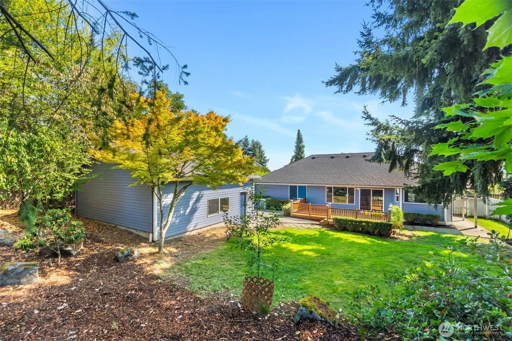 3902 Larchmont Avenue NE Tacoma, WA 98422