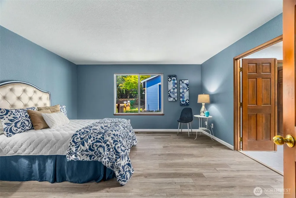 3902 Larchmont Avenue NE Tacoma, WA 98422