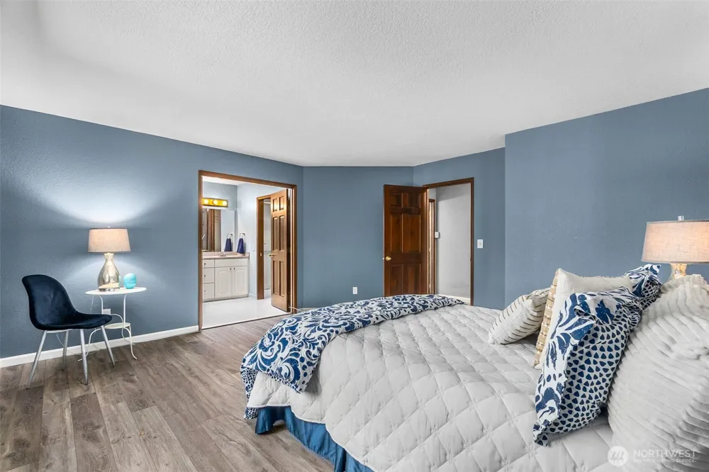 3902 Larchmont Avenue NE Tacoma, WA 98422