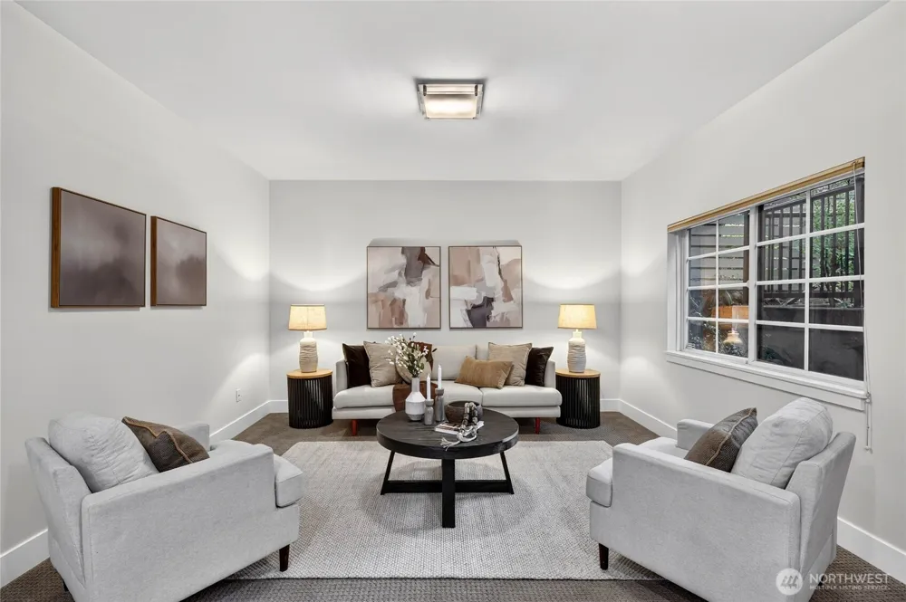 1820 24th Avenue #101 Seattle, WA 98122
