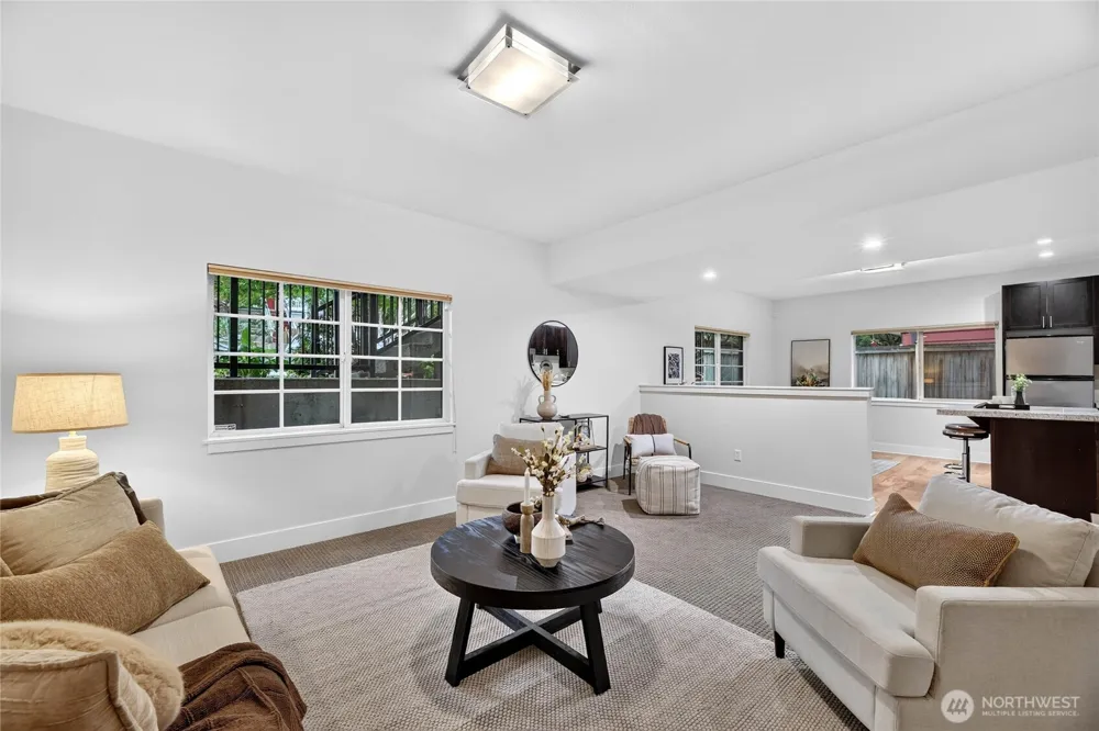 1820 24th Avenue #101 Seattle, WA 98122
