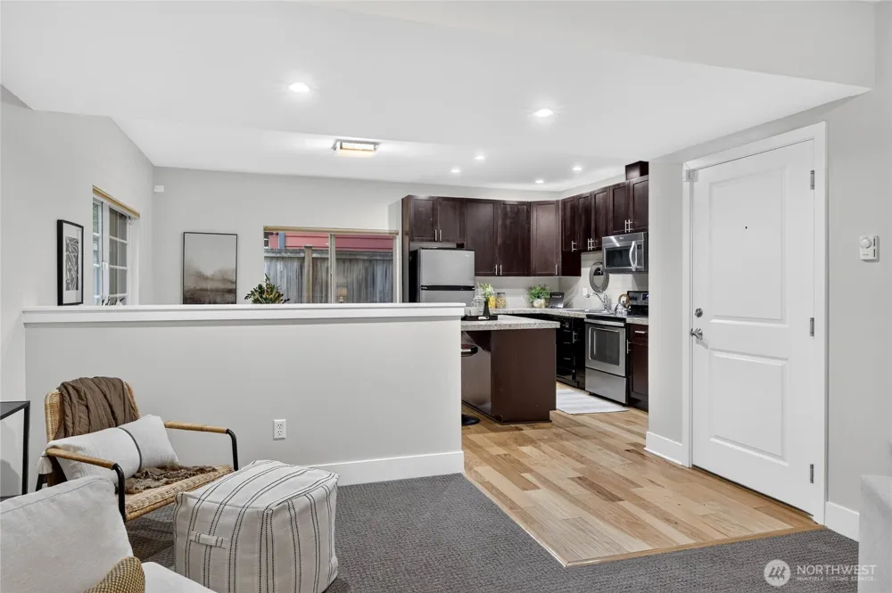 1820 24th Avenue #101 Seattle, WA 98122