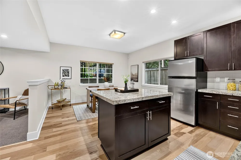 1820 24th Avenue #101 Seattle, WA 98122