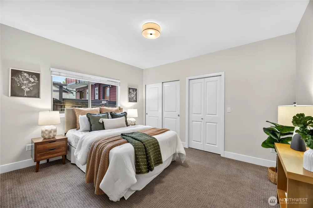 1820 24th Avenue #101 Seattle, WA 98122