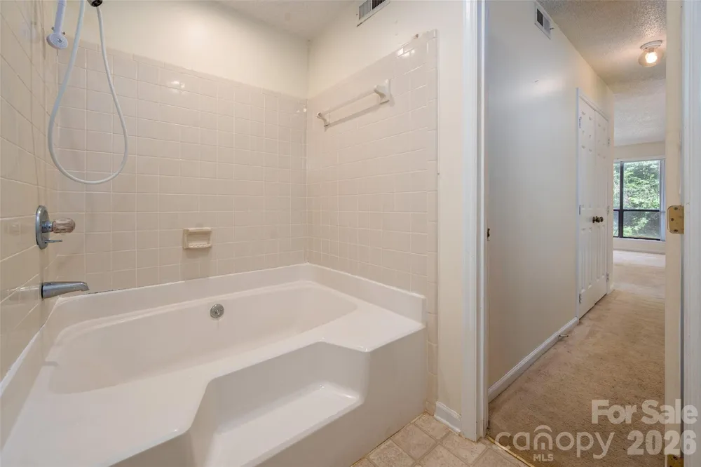 7203 Winery Lane Charlotte, NC 28227