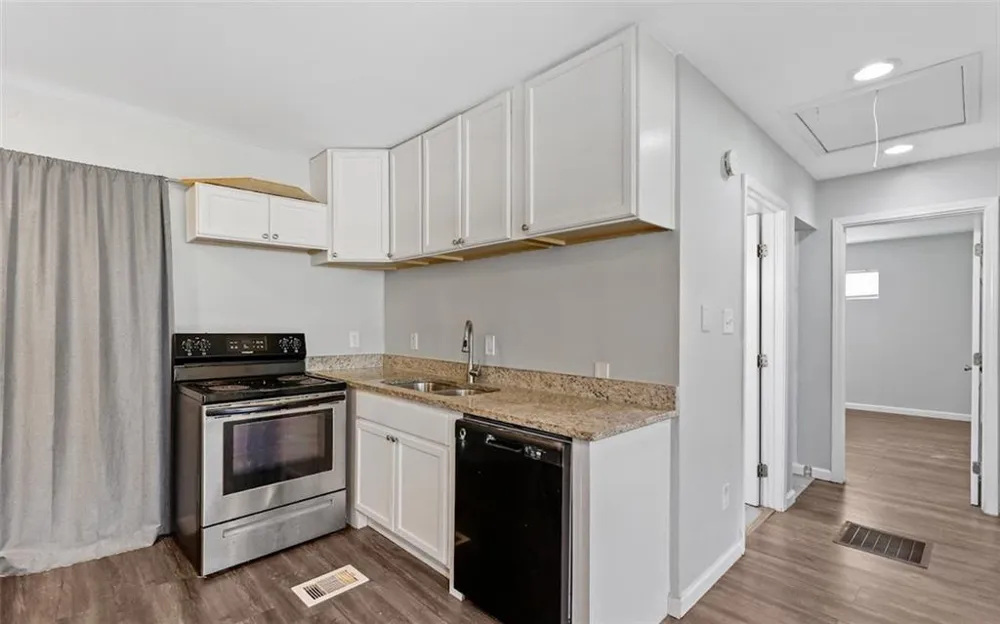 1296 Northwest Drive NW Atlanta, GA 30318