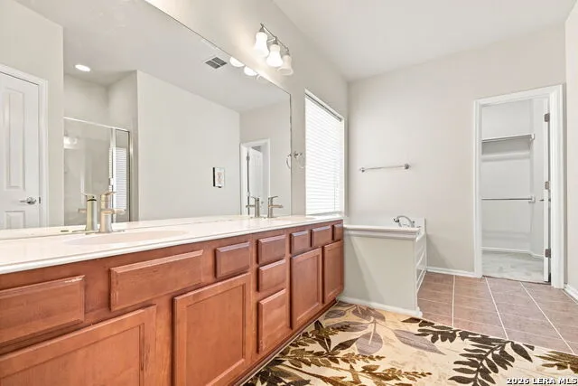 633 Cotton Patch Schertz, TX 78154