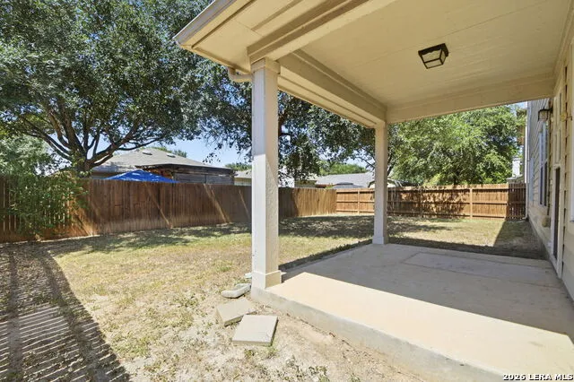 633 Cotton Patch Schertz, TX 78154