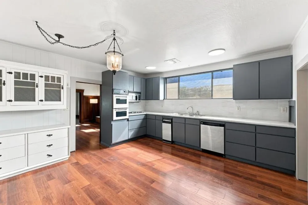 212 E Rincon Avenue Campbell, CA 95008