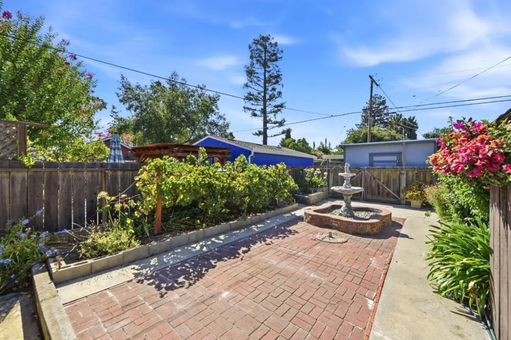 212 E Rincon Avenue Campbell, CA 95008