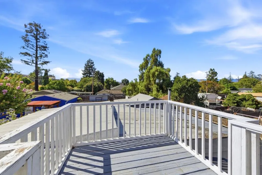212 E Rincon Avenue Campbell, CA 95008