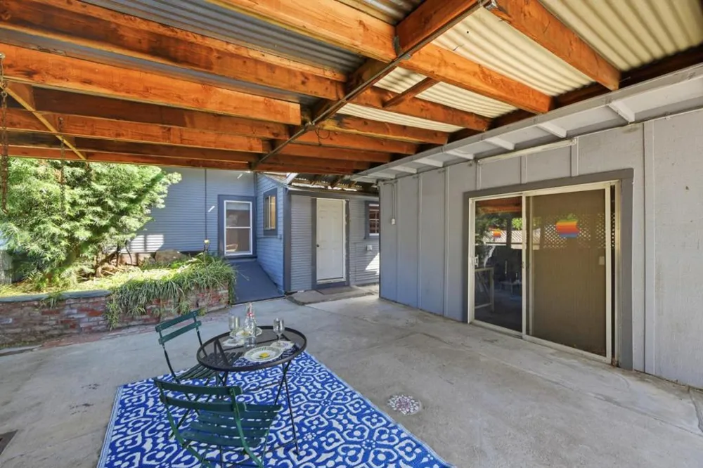 212 E Rincon Avenue Campbell, CA 95008