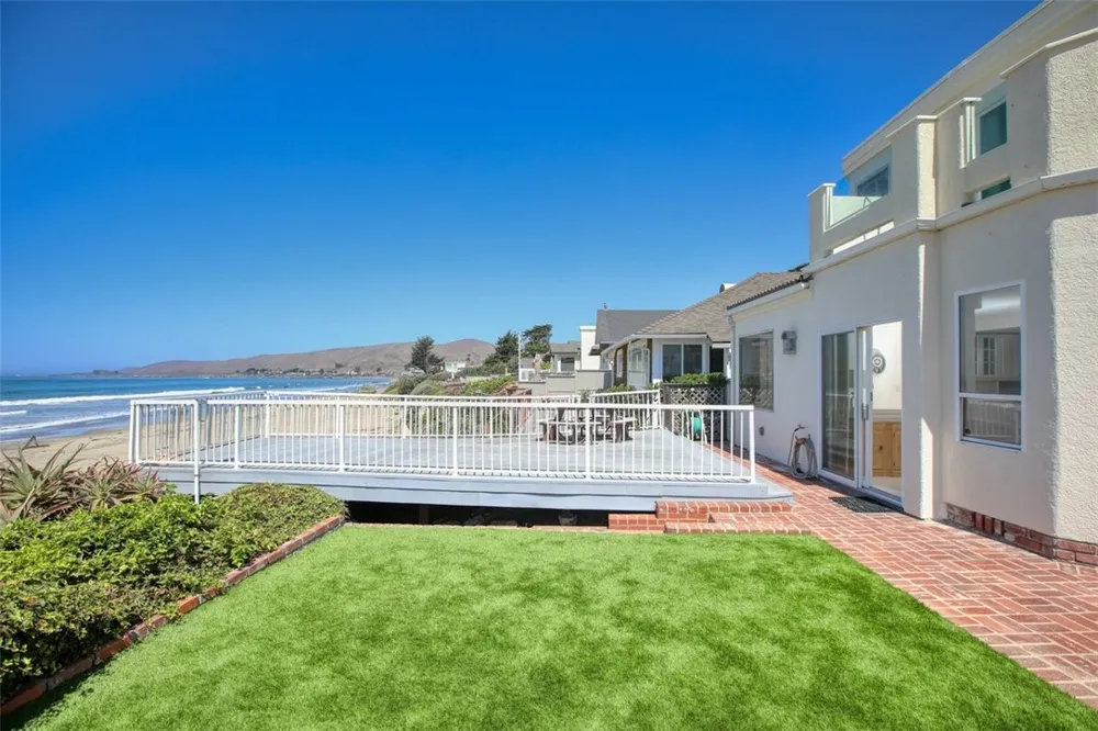 900 Pacific Cayucos, CA 93430