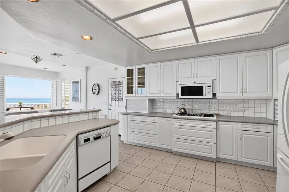900 Pacific Cayucos, CA 93430