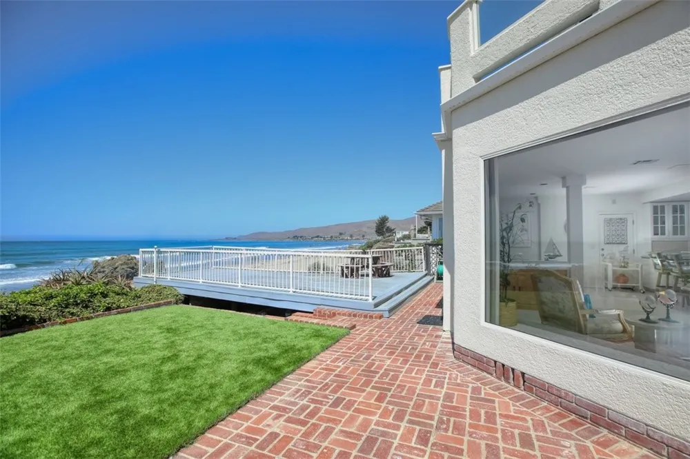 900 Pacific Cayucos, CA 93430