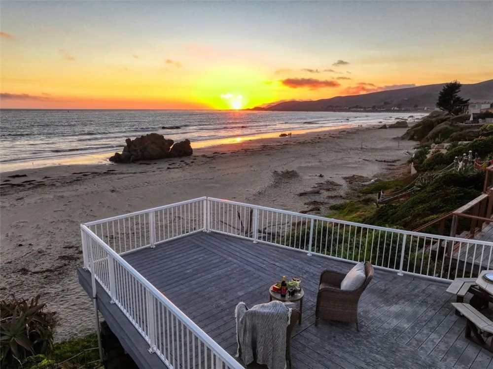 900 Pacific Cayucos, CA 93430