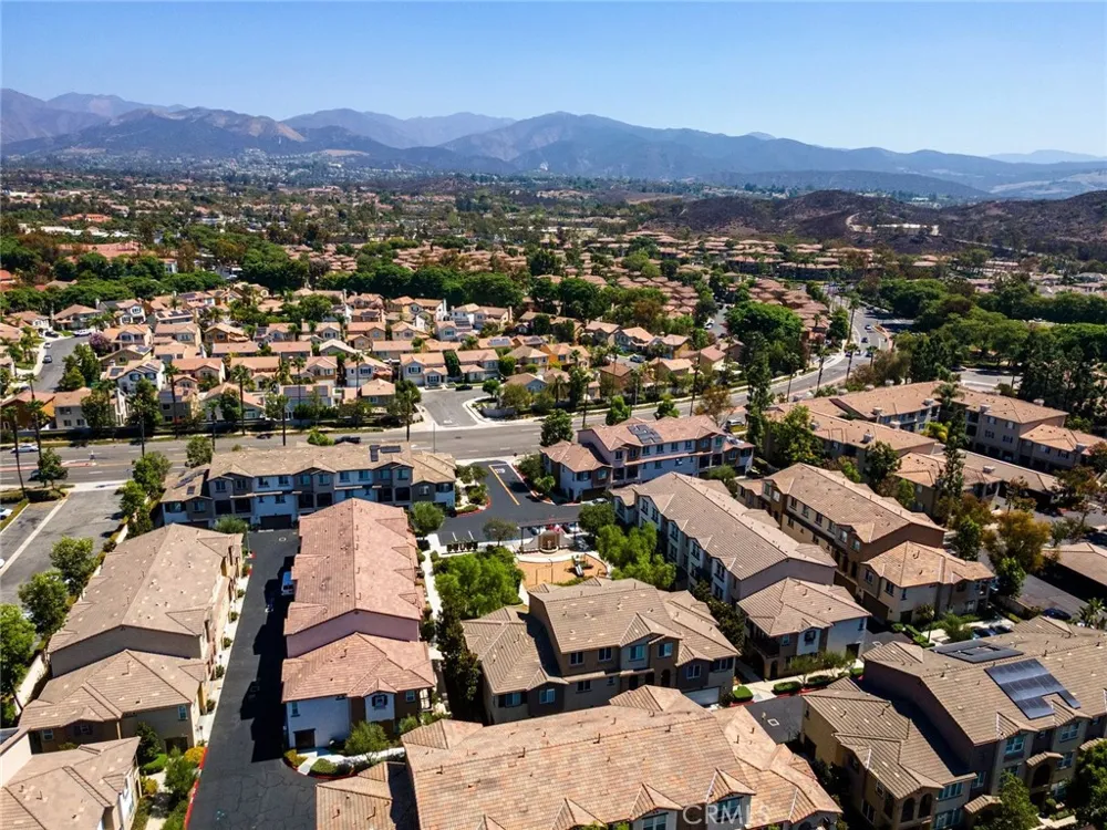 25 Castilla Rancho Santa Margarita, CA 92688