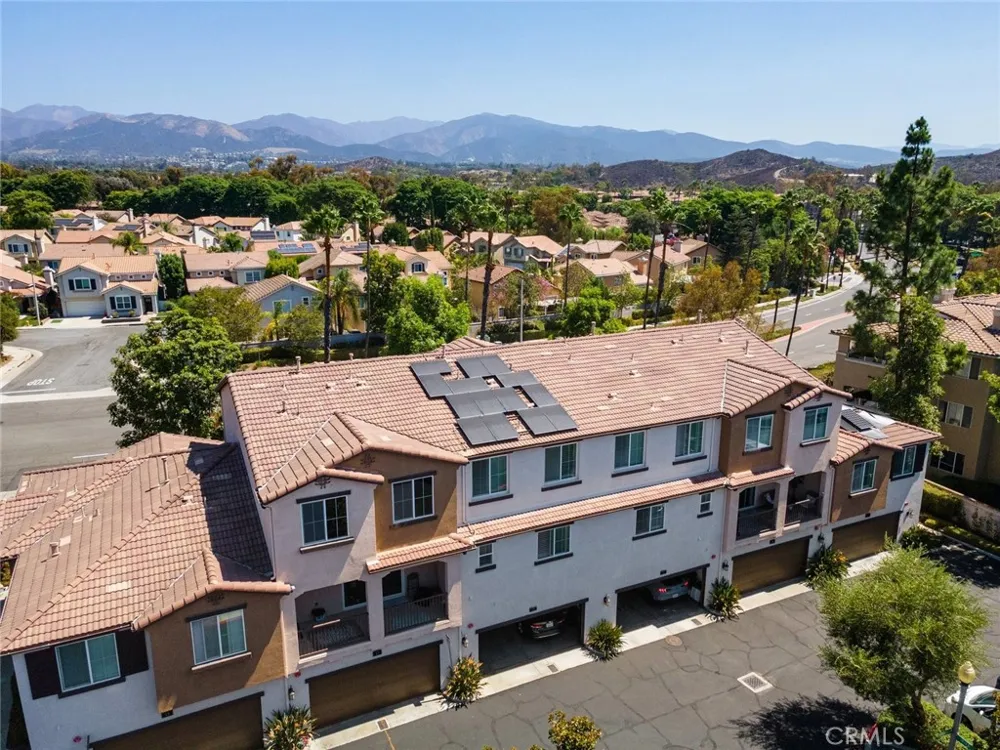 25 Castilla Rancho Santa Margarita, CA 92688
