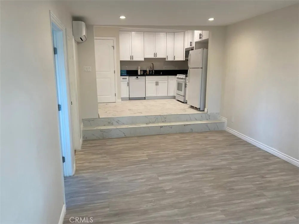 16747 Bermuda Granada Hills, CA 91344