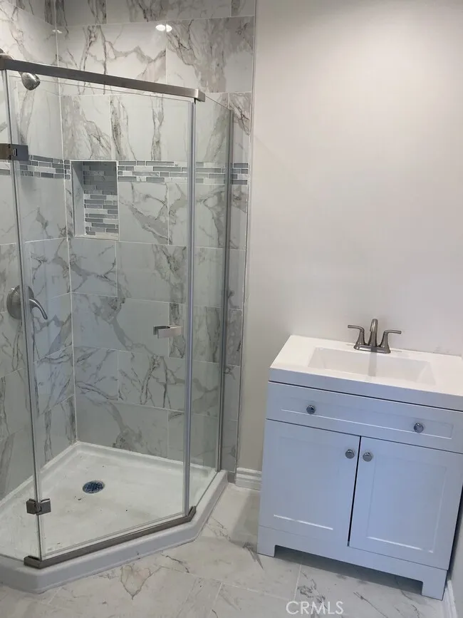 16747 Bermuda Granada Hills, CA 91344
