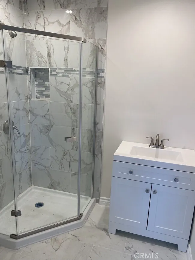 16747 Bermuda Granada Hills, CA 91344