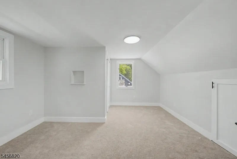 19 Ferndale Rd Wayne, NJ 07470