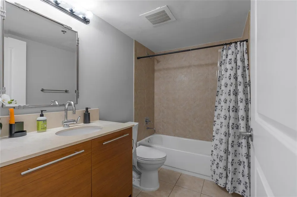 2641 FLAMINGO ROAD #901N Sunrise, FL 33323