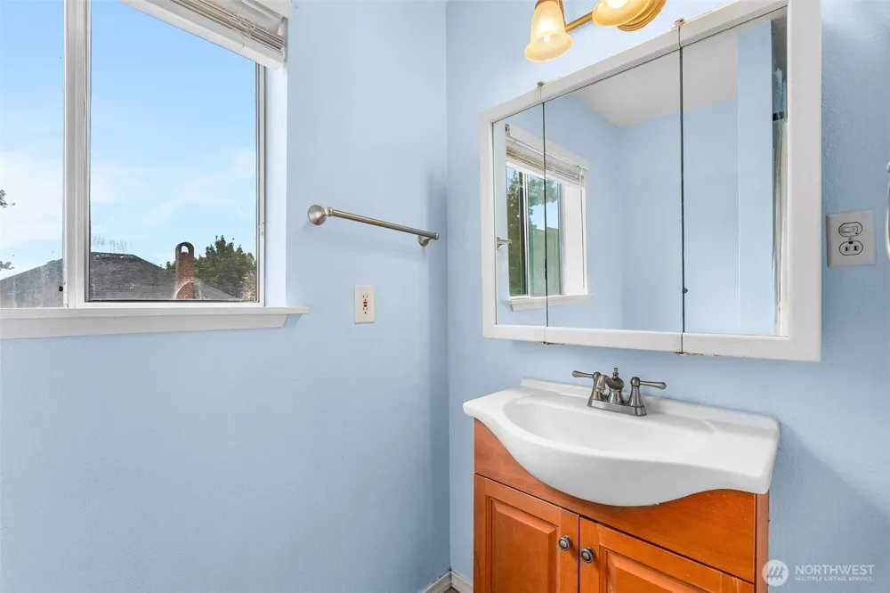 224 3rd Street Montesano, WA 98563