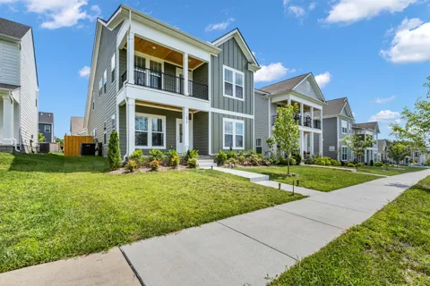 1012 Indigo Aly