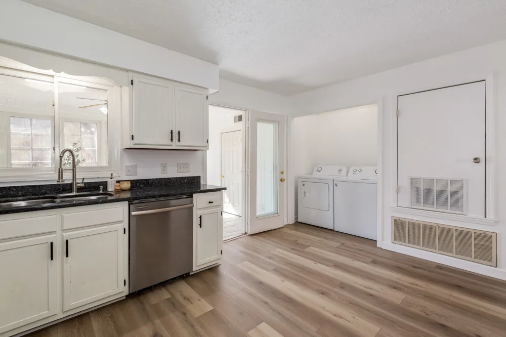 513 Williamsburg Dr Nashville, TN 37214