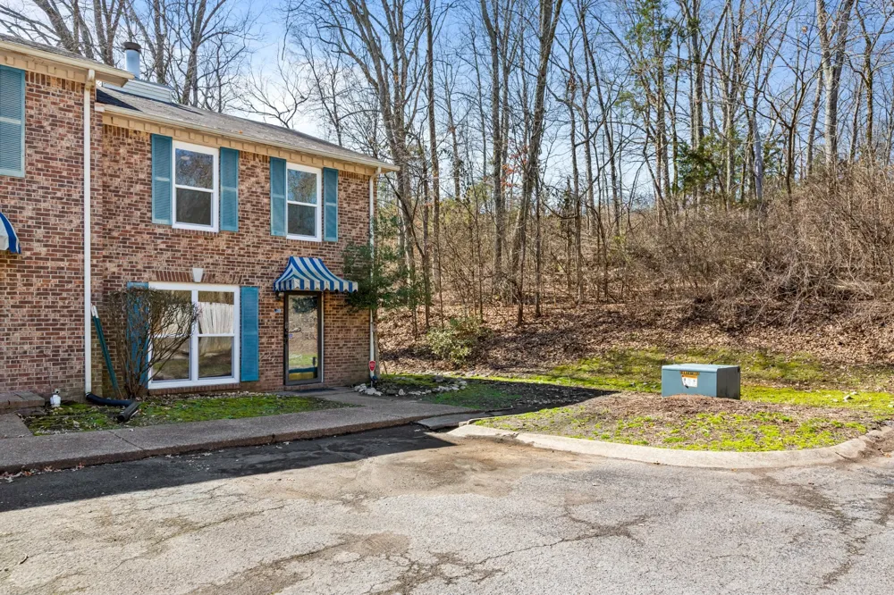 513 Williamsburg Dr Nashville, TN 37214