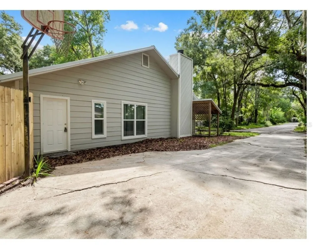 731 NW 37TH STREET Gainesville, FL 32607