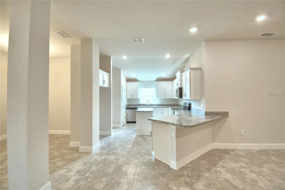 3644 LINDBERGH STREET Lakeland, FL 33810