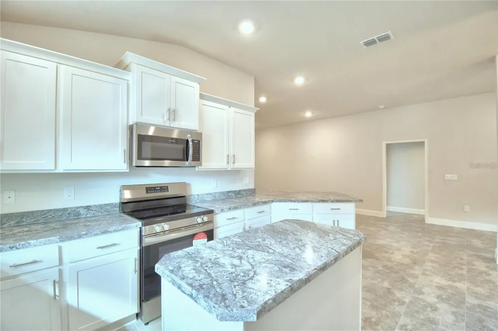 3644 LINDBERGH STREET Lakeland, FL 33810