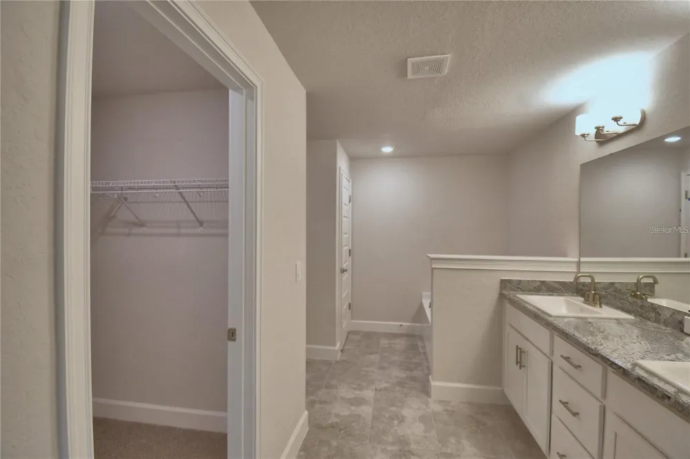 3644 LINDBERGH STREET Lakeland, FL 33810