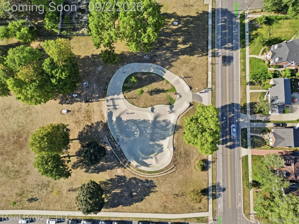 446 W Drayton Street Ferndale City, MI 48220