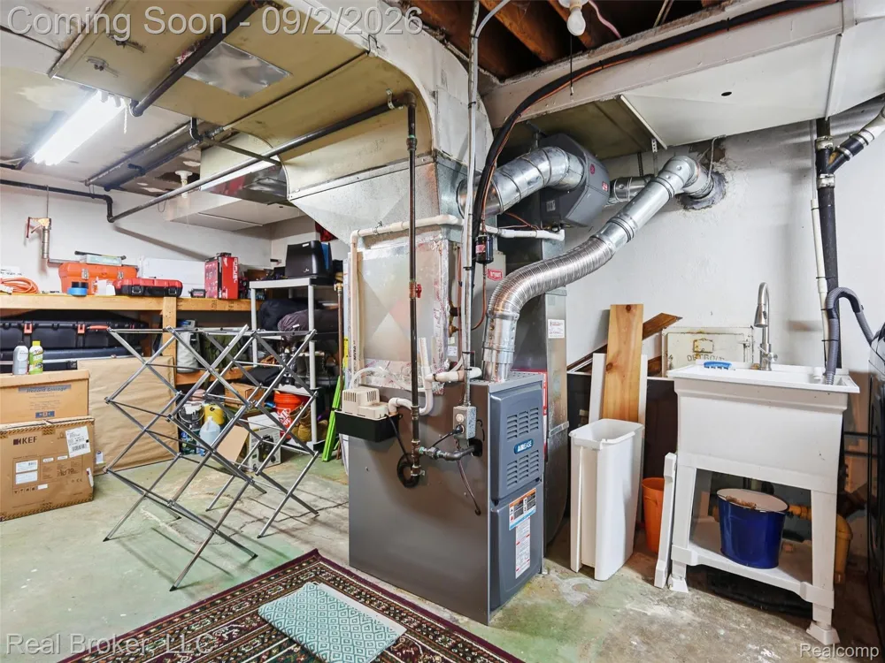 446 W Drayton Street Ferndale City, MI 48220