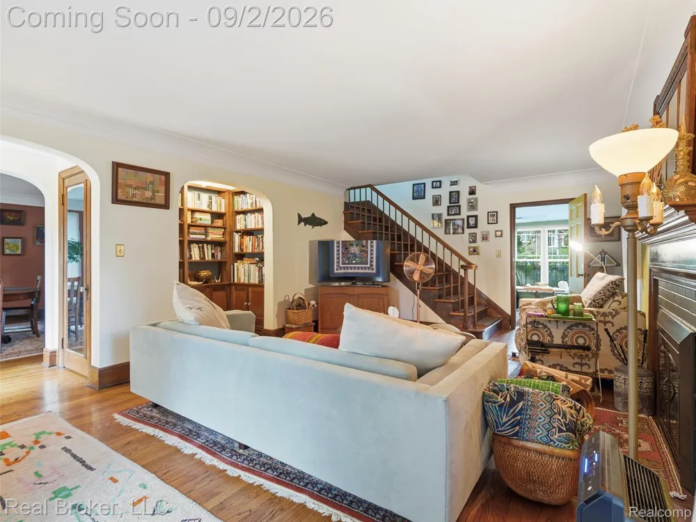 446 W Drayton Street Ferndale City, MI 48220