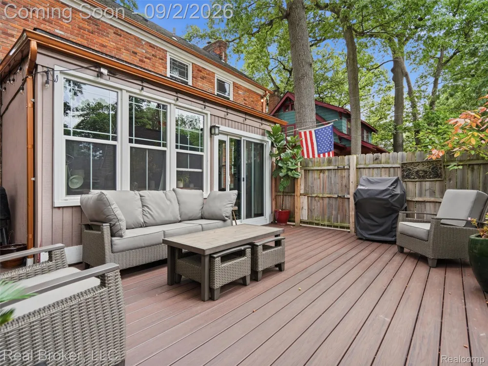 446 W Drayton Street Ferndale City, MI 48220