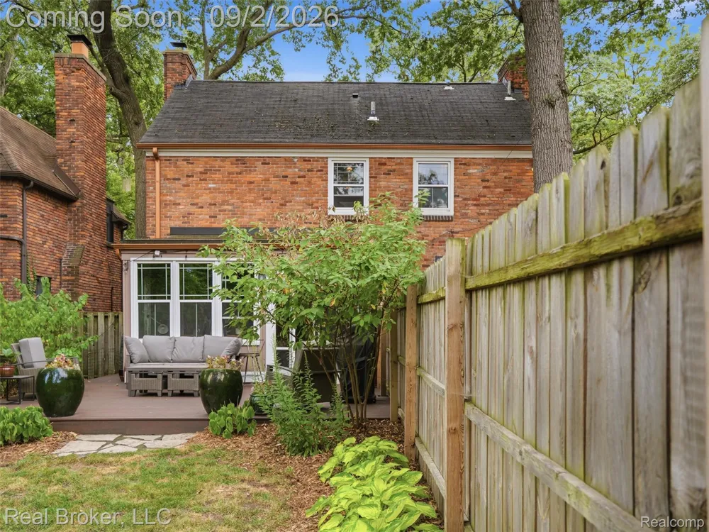446 W Drayton Street Ferndale City, MI 48220