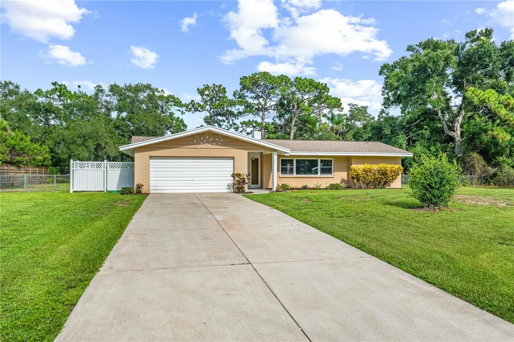 3733 MALEC CIRCLE Sarasota, FL 34233