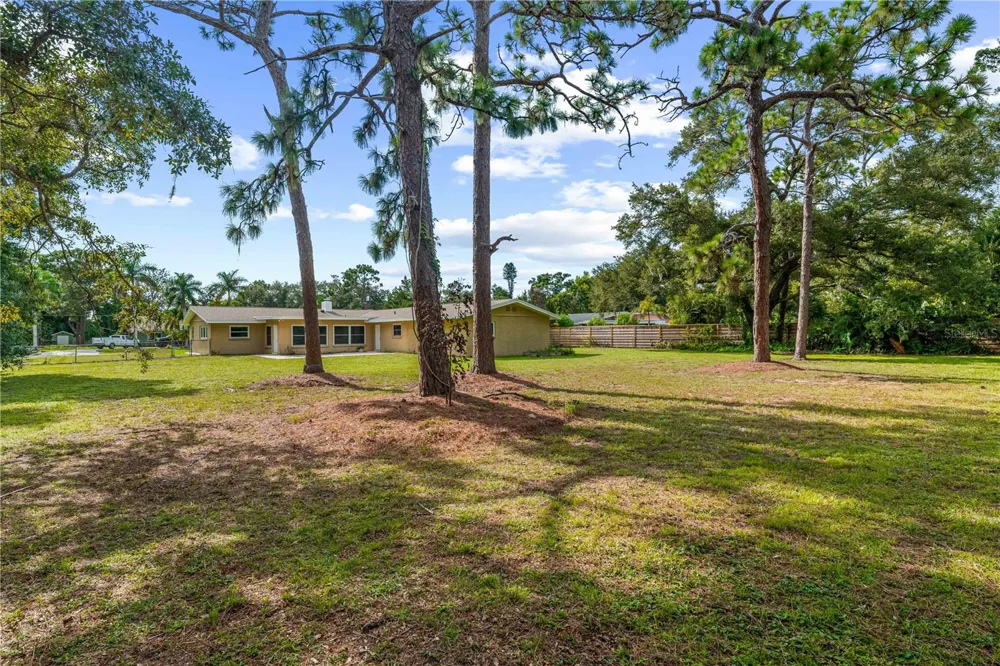 3733 MALEC CIRCLE Sarasota, FL 34233