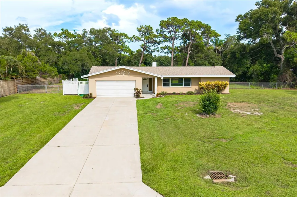 3733 MALEC CIRCLE Sarasota, FL 34233