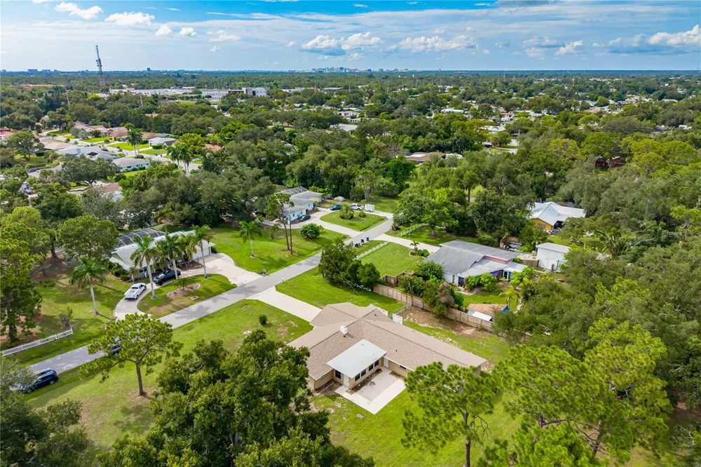 3733 MALEC CIRCLE Sarasota, FL 34233