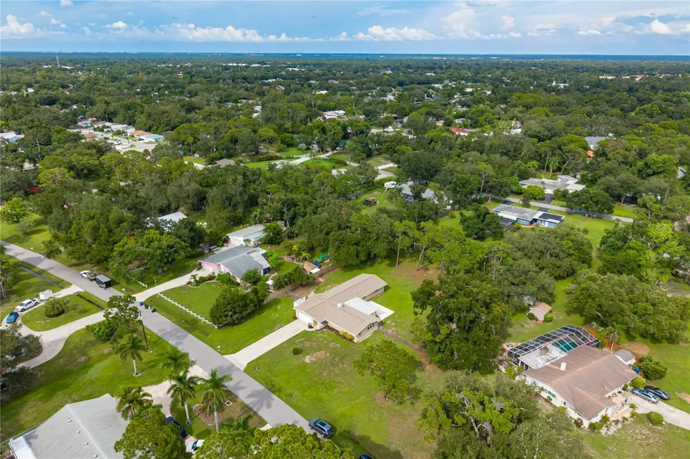 3733 MALEC CIRCLE Sarasota, FL 34233