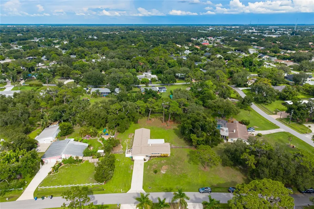 3733 MALEC CIRCLE Sarasota, FL 34233